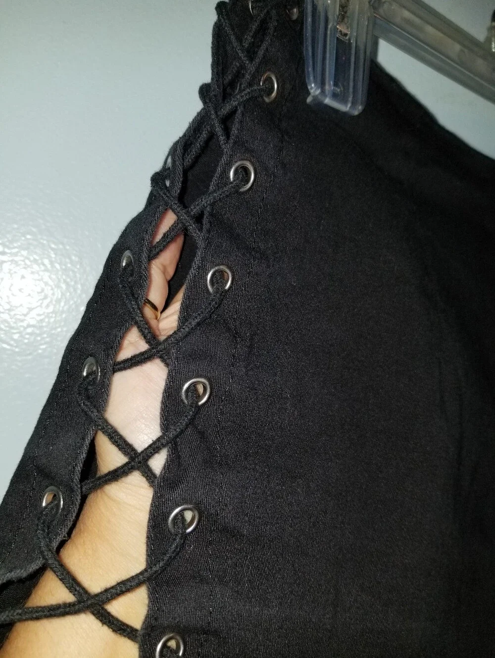 N/A stylish black